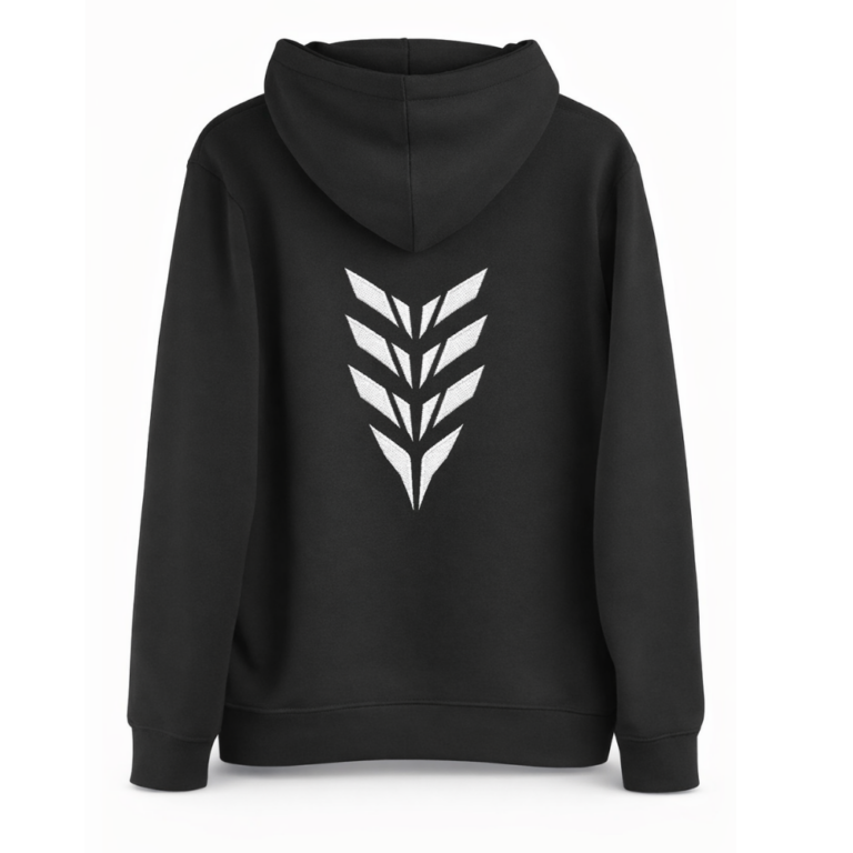 Tył bluzy RebelRush z haftem NightGlow™ w świetle dziennym